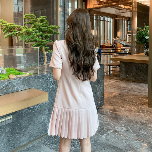 奢姿大码女装2025夏季轻奢通勤小香风连衣裙胖妹妹时尚百褶裙子9952853332 商品图3
