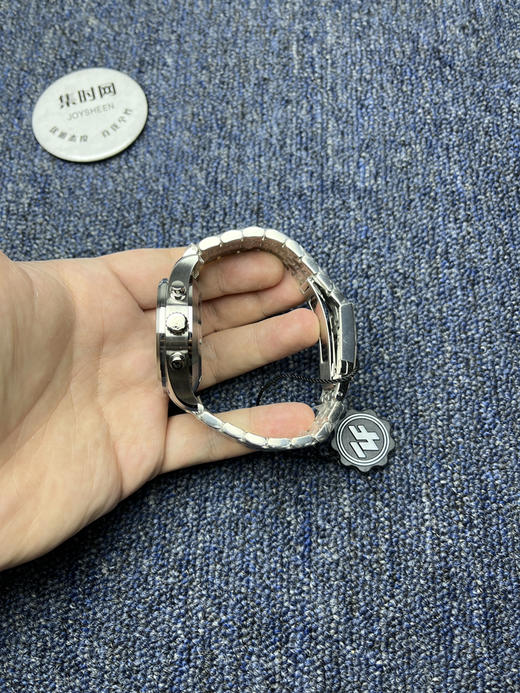 ZF经典臻品【驰骋高空 分秒必“真”】
万国飞行员计时系列 男士腕表 商品图4