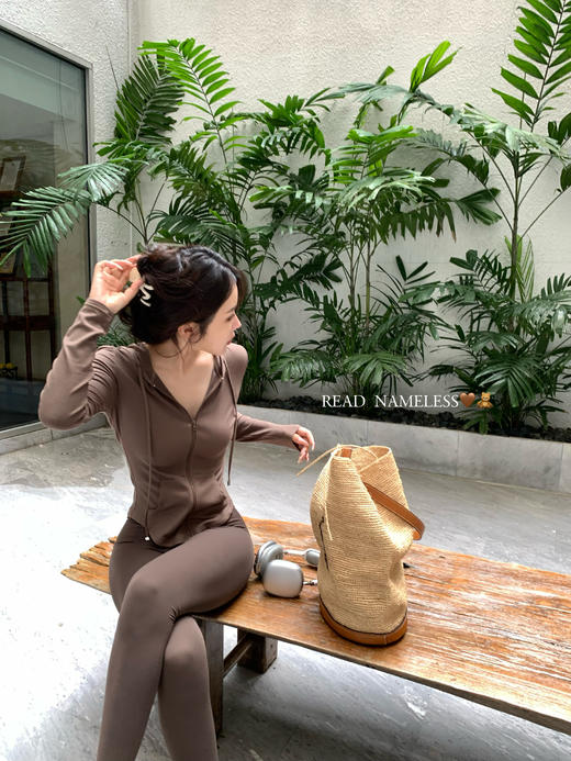 Read Nameless /咖色防晒帽衫+咖色超薄软瑜伽裤 2025/6/12 商品图14