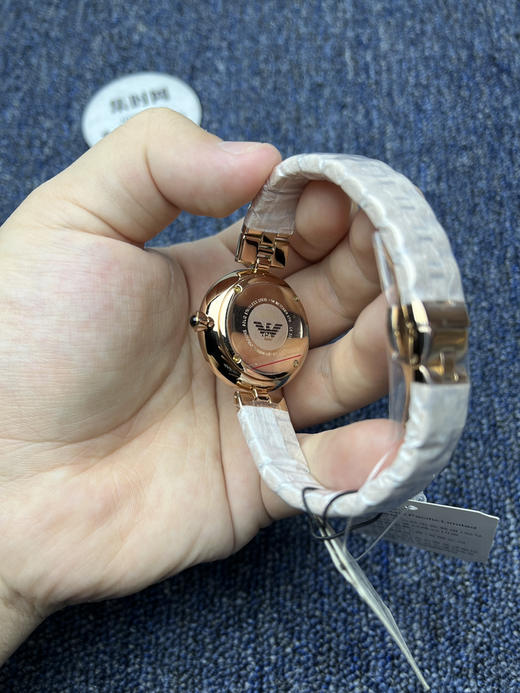 原单渠道货 阿玛尼Ar11197 女士腕表
机芯：原装进口石英机芯 商品图5