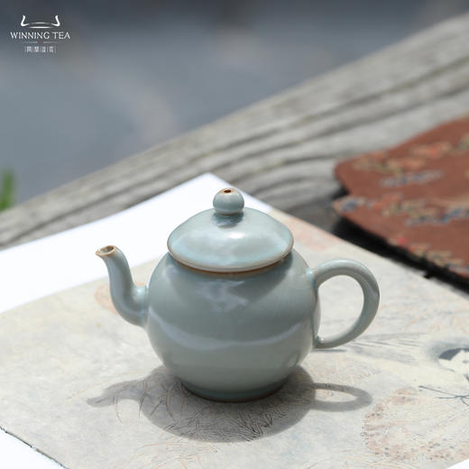 问鼎汝瓷鼎峰系列天青牛角款小蓬留壶 商品图1
