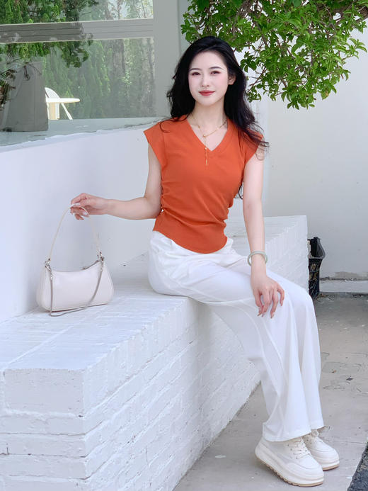 【百图lulu定制】【月牙T】面膜质感  竖条纹显瘦 高弹 两侧收腰 腋下防走光挡片 短袖T恤 商品图5