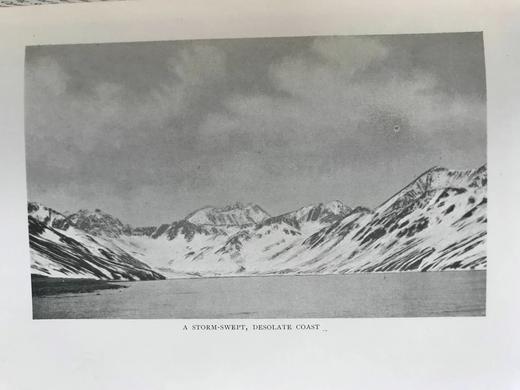 1909年 两个狄安娜在阿拉斯加 约30幅插图 漆布精装大32开 商品图7