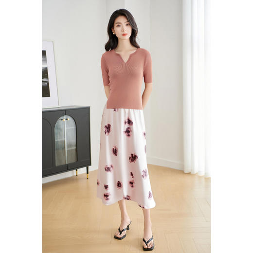 剩S/M/L 【休闲套装】2025夏季时尚简约纯色针织衫减龄印花半裙3658 商品图3