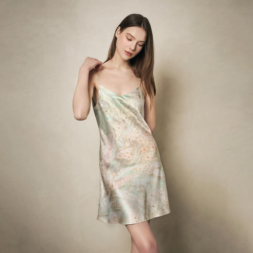 Solo seta22姆米女士真丝印花睡裙桑蚕丝吊带短裙2025年秋冬新款 商品图1