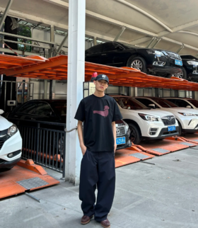 夏天太需要一条有型又不闷热的裤子啦！