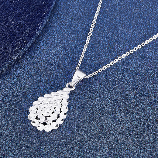 【限时8.8折】【线上铂金馆】PT950 【国际铂金协会】铂金仿钻水滴形吊坠（不含链）(BDZ00099)预售产品下单后不退款不退货不换货不补差价) 商品图3