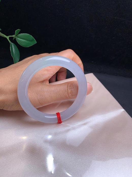 620178，52.5冰底圆条手镯，冰透纯净，整体特别干净，有一截带浅绿底 商品图5