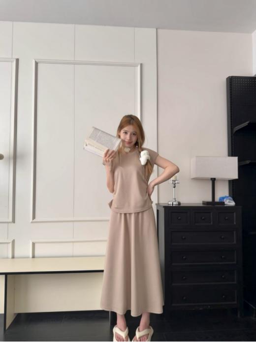 ✨ 法式优雅，轻盈一夏！【法式通勤定制版小飞袖长裙气质套装2523款】来啦！ ✨ 姐妹们，这款法式定制版小飞袖长裙套装，简直是为夏天量身打造的！ 商品图4