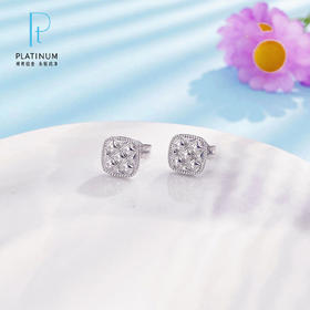 【限时8.8折】【线上铂金馆】PT950 #小方糖 #清新 【国际铂金协会】铂金实心极简几何菱格纹方牌耳饰甜蜜方糖耳钉（直针配铂金耳迫）(BES00204)预售产品下单后不退款不退货不换货不补差价)