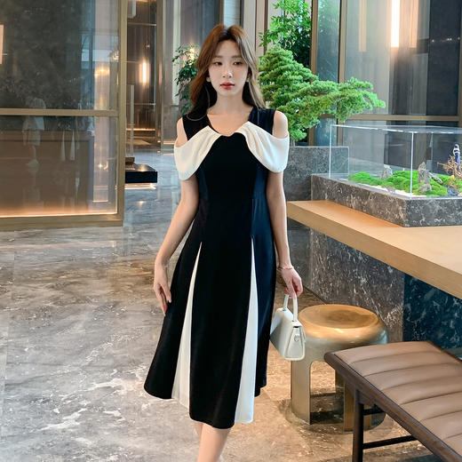 奢姿大码女装2025夏季时尚减龄撞色连衣裙胖妹妹优雅设计感裙子9952802011A 商品图4
