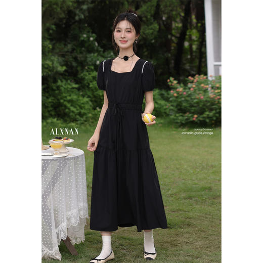 【6折秒杀】鹿向南「黑茶珍珠」优雅高级感黑色女士方领短袖连衣裙女夏季长裙 商品图2