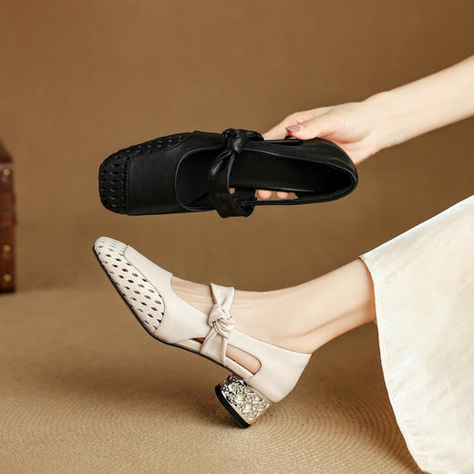 【预售5天】真皮镂空通勤夏季浅口单鞋女一字带中跟粗跟玛丽珍鞋水钻凉鞋NJMK&K1628 商品图3