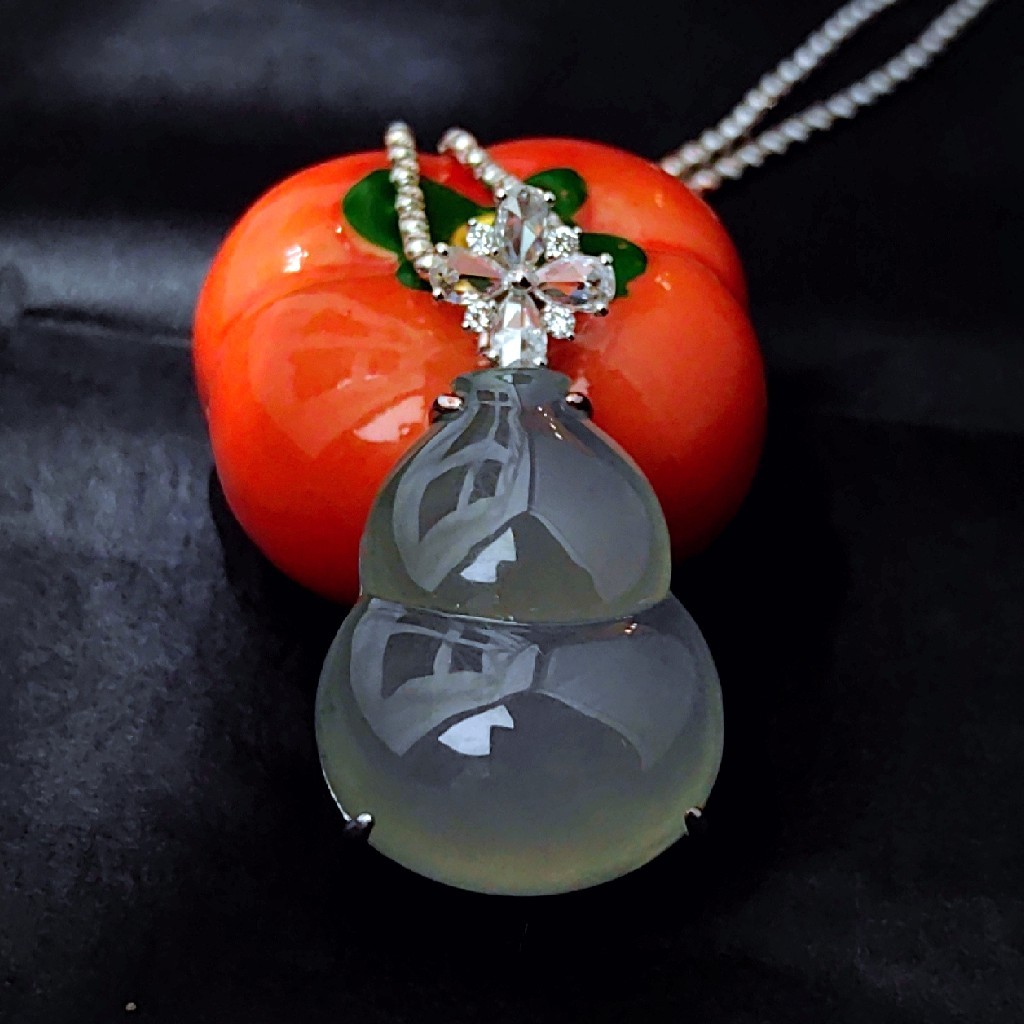 Pt （铂金）镶嵌翡翠葫芦项坠