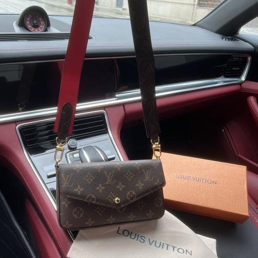 F612 路Y威登新款女士POCHETTE FÉLICIE 可拆卸金属链条包 商品图0