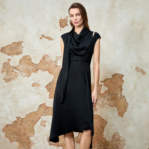 EITIE爱特爱夏季新款时尚小众设计收腰显瘦荡领不规则连衣裙8207933 商品图2