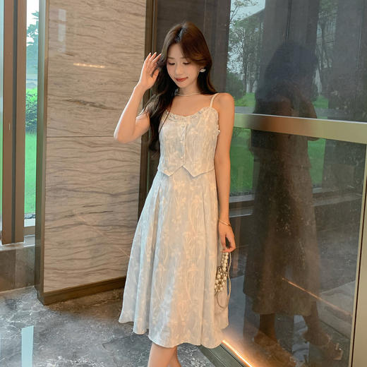 奢姿大码女装2025夏季减龄木耳边拼接两件套胖妹妹吊带时尚套装9952990558AB/吊带裙9952890558B /上衣9652622088A 商品图1