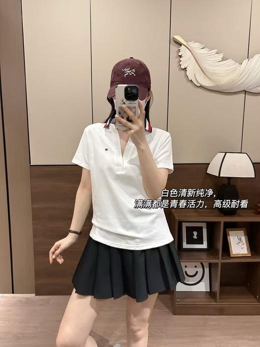 点此购买 汤米夏季女士休闲v领短袖poloT恤 hgn 321029 商品图3