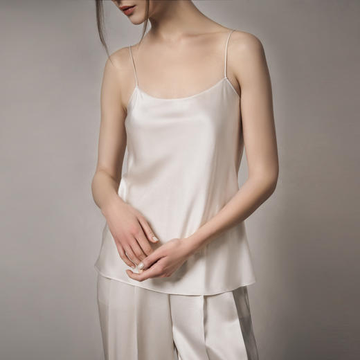 Solo seta22姆米重磅真丝睡衣上衣女桑蚕丝吊带2025秋冬新品 商品图4