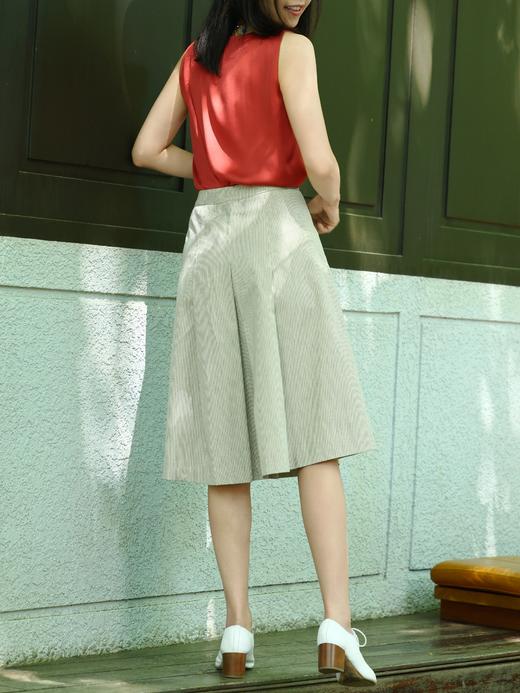 TYNVIE 圆领真丝背心-铁锈红 商品图9