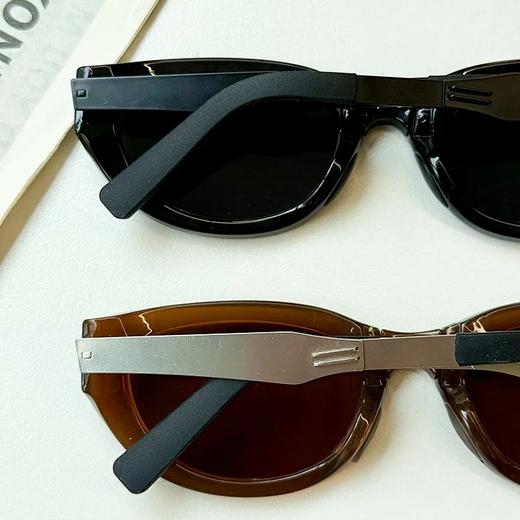 【韩版专利猫眼折叠墨镜】​​低于成本价抛售⚠️韩国public**代工尾单清货ing💥 ​​生产线暴走！紧急处理!超轻佩戴无感！还能折叠！辛芷*、侯明*等明星戴的同款墨镜，凹造型必备！ 商品图9