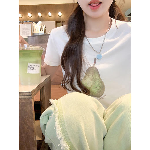 <曾小咸推荐>新品现货秒杀！卖完下架不再补 ！微信粉丝打折价！！ 雪梨印花短袖 日常99.99/件 立减40 秒杀59.99/件 毛边牛仔裤 日常199.99/件 立减110 秒杀89.99/件 商品图3