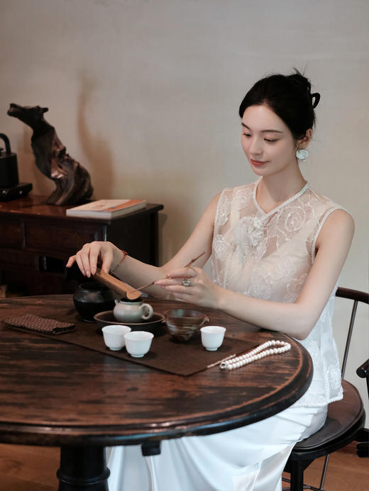 盛唐牡丹| 意大利进口网纱料偏襟马甲 商品图9