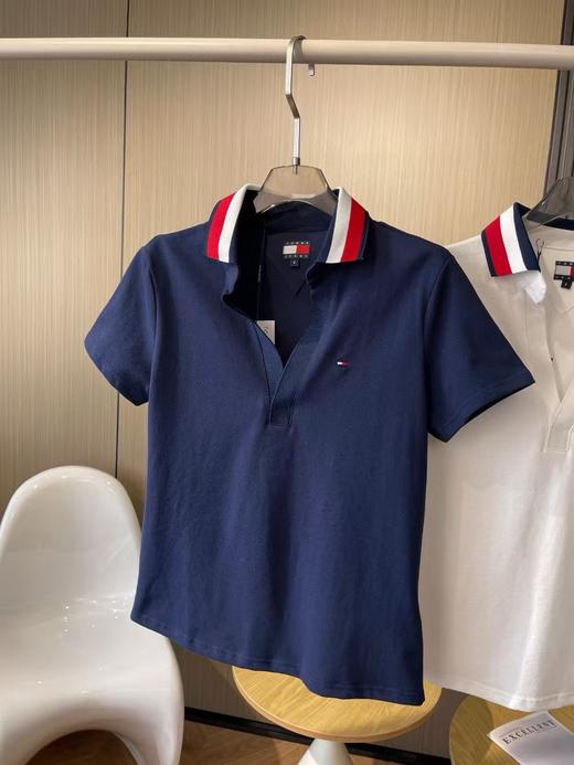 点此购买 汤米夏季女士休闲v领短袖poloT恤 hgn 321029 商品图2