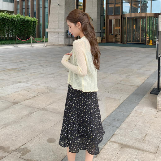 奢姿大码女装2025夏季V领减龄碎花吊带针织两件套胖妹妹时尚套装9952922015/上衣款9652622015 商品图3
