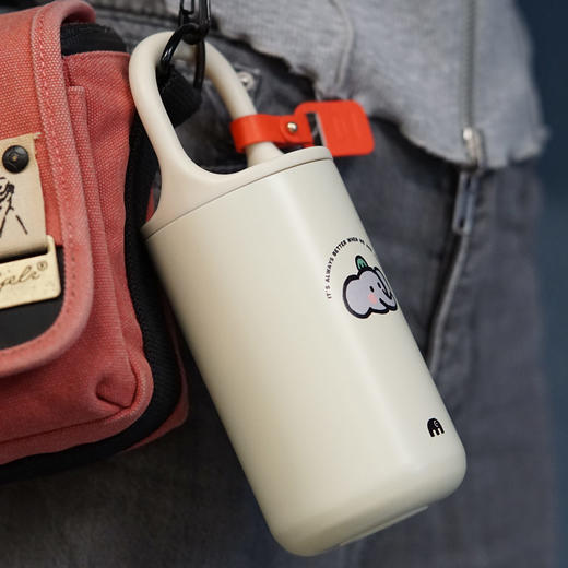 小象“奶呼呼”奶包保温杯  手提316不锈钢保温杯  魔法象  保温杯 随身杯 水杯 广西师范大学出版社 商品图4
