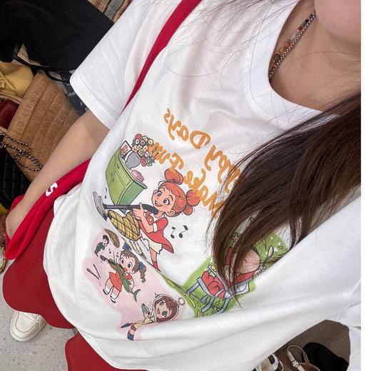 2025新品 佳佳同款【快乐小魔女】卡通人物图案圆领T恤时尚休闲夏季宽松印花 商品图0