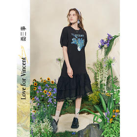 两三事梵高文艺牧鸢晚梦2025夏新款印花泡泡袖蕾丝裙摆拼接连衣裙