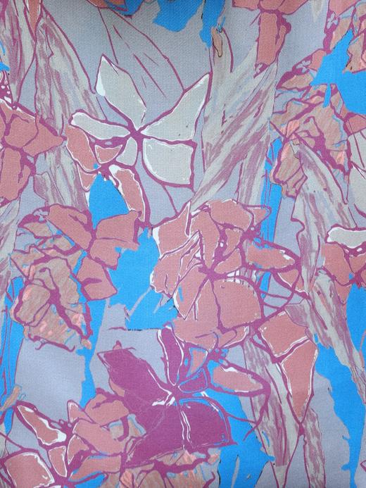 TYNVIE 圆领真丝背心-蓝色花卉 商品图8