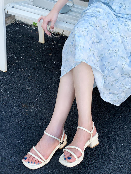 【百图lulu定制】【蓝星花吊带裙】清新蓝星花  玫瑰提花 后背打揽 肩带可调节 背心连衣裙 商品图9