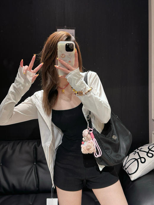 加拿大版lu轻薄防晒健身夹克 商品图3