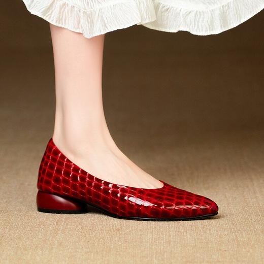 【预售5天】真皮石头纹女鞋尖头粗跟浅口单鞋工作鞋子舒适不累脚QCNX636-2 商品图3