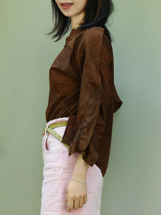 TYNVIE 露肩荷叶边衬衫 - 大地色 商品图3