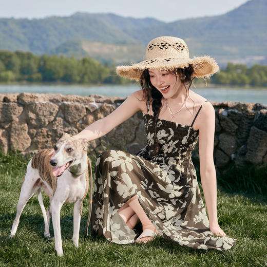 【严选】诗凡黎度假风剪影碎花吊带长裙2025夏新款法式打揽开叉裙摆连衣裙7G6290871 商品图2