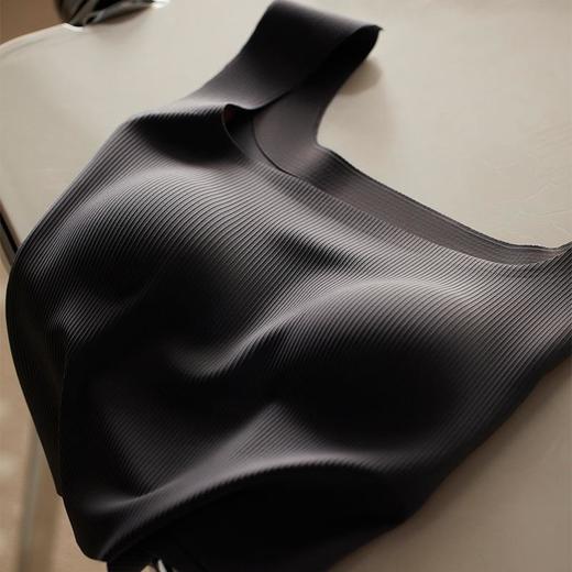 【搭配伴侣Max】Cerotich带胸垫百搭宽肩背心女士夏季外穿内搭打底短款一字领上衣 商品图3