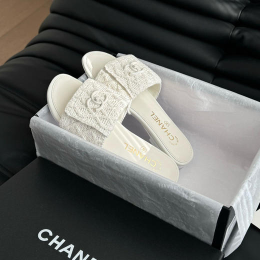 CHANEL香奈儿 新款书包扣拖鞋 编织设计 圆头平底 防滑一字拖鞋 女款 白色（HC） 商品图5