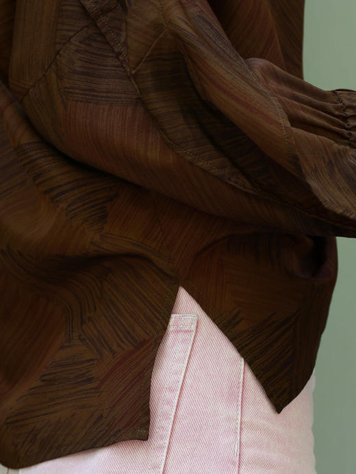 TYNVIE 露肩荷叶边衬衫 - 大地色 商品图9