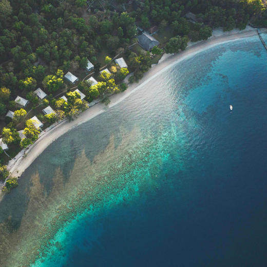 3晚/5晚【印尼安缦湾澜 | Amanwana | 实时代订】最长可用至26年3月！3晚潜水/住5付4套餐可选，享每日三餐、专车快艇往返接送、度假村免费活动等，体验Moyo岛上野奢帐篷、与鲸鲨同游！~ 商品图11