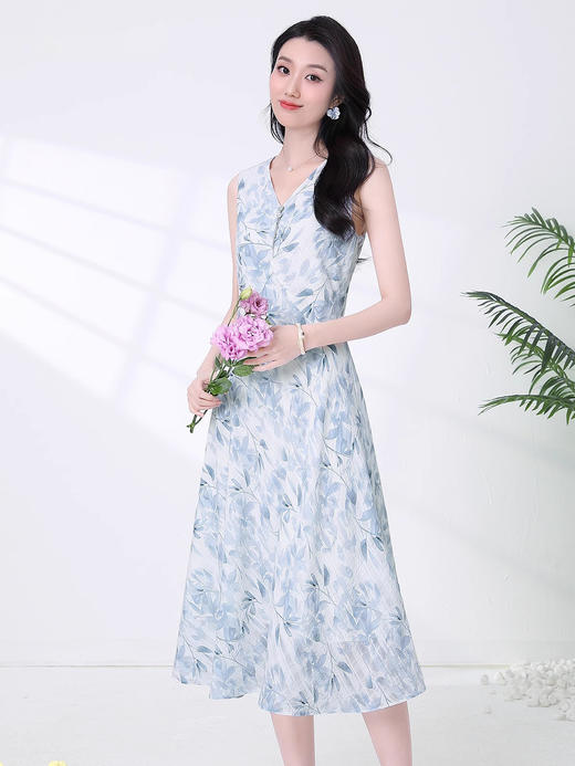 全新升级【铂金会员293/天猫389/差价96】(99717)洛诗琳气质套装2025新款夏季短袖外搭V领印花雪纺背心裙两件套 商品图4