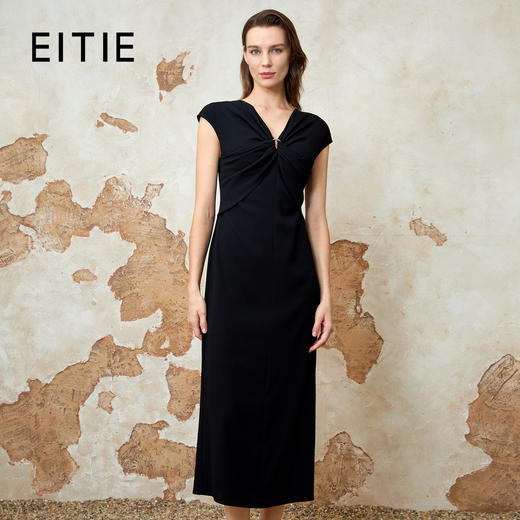 EITIE爱特爱法式优雅气质高级V领a字开叉显瘦连衣裙夏季新款8207923 商品图0