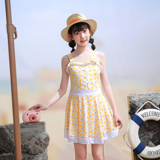 【新款夏季女孩连体泳衣，保守格子连衣裙~】连体泳衣2025新款 夏季女孩可爱保守格子连衣裙 海边大童游泳衣-QQ 商品图1