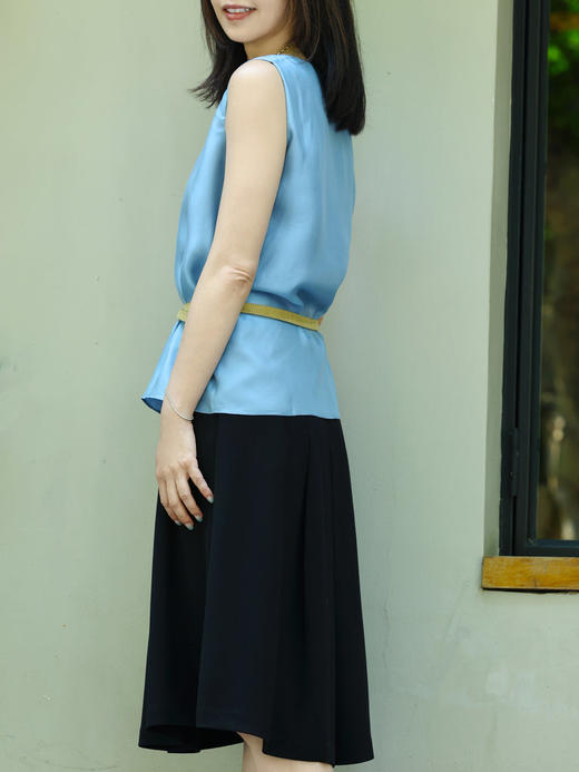 TYNVIE 圆领真丝背心-天蓝色 商品图9