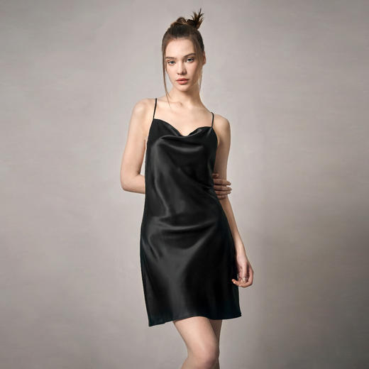 Solo seta22姆米重磅真丝睡裙女桑蚕丝绸吊带连衣裙2025秋冬新品 商品图3