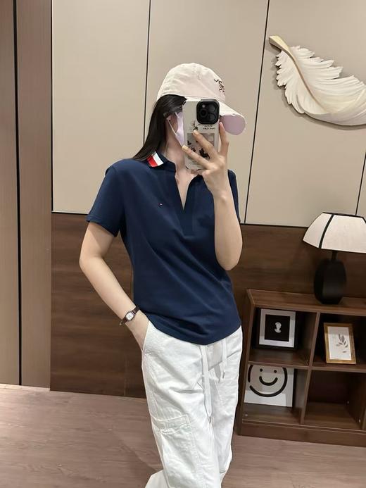 点此购买 汤米夏季女士休闲v领短袖poloT恤 hgn 321029 商品图8
