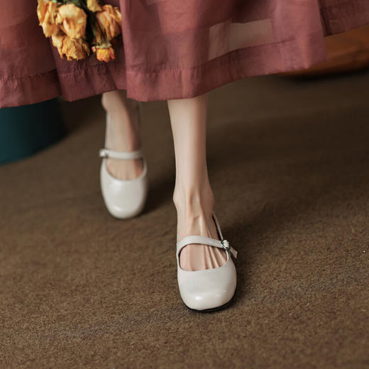 【预售5天】法式复古四色芭蕾舞蹈小皮鞋新款圆头玛丽珍鞋粗跟单鞋MLJ&A691 商品图0