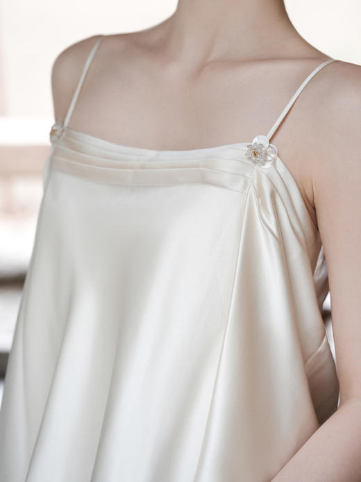 盛唐牡丹| 九重天纹重缎真丝吊带长裙 商品图2